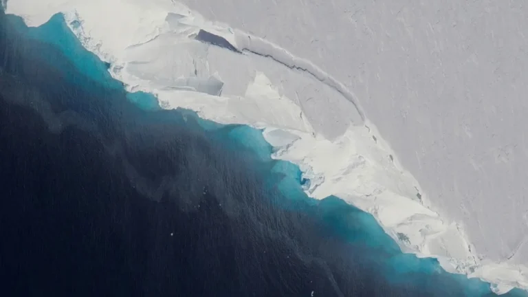 L’avenir du glacier Thwaites en Antarctique est assez sombre